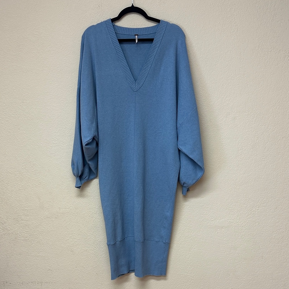 Free People womans Blue V-Neck Sweater Dress size XS